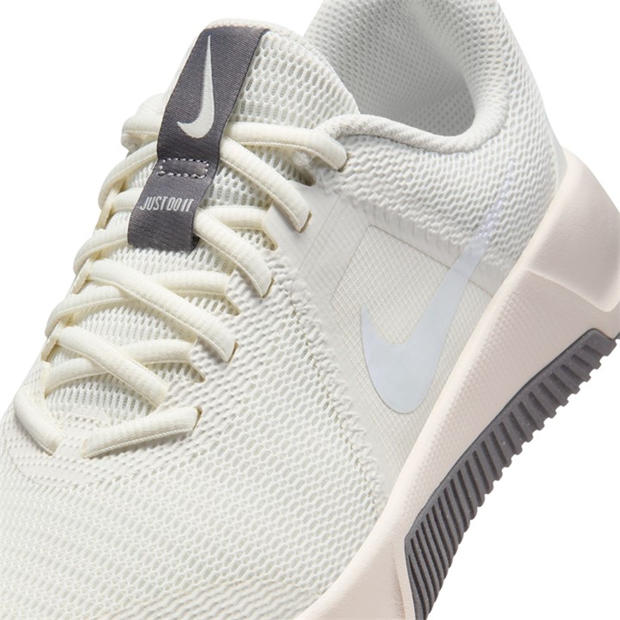 Sail - Nike - MC Trainer 3 Womens Workout Shoes
