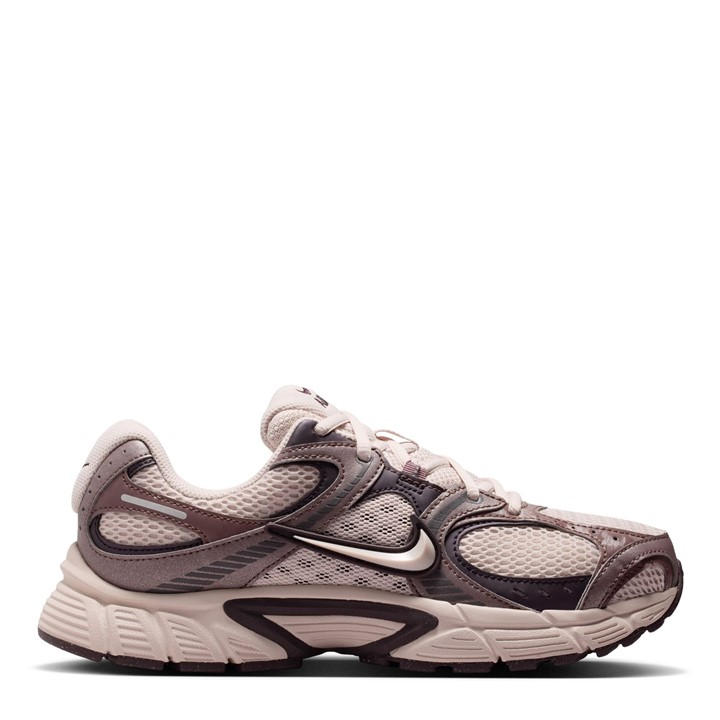 Nike Women's Pink V5 Rnr in Size 5, Sports Direct