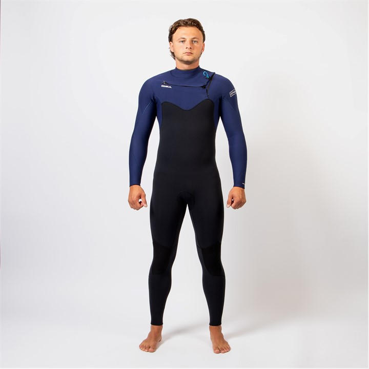 Gul  Black Flexor 43 Bs Yulex Chest Zip Steamer in Size MST, Sports Direct