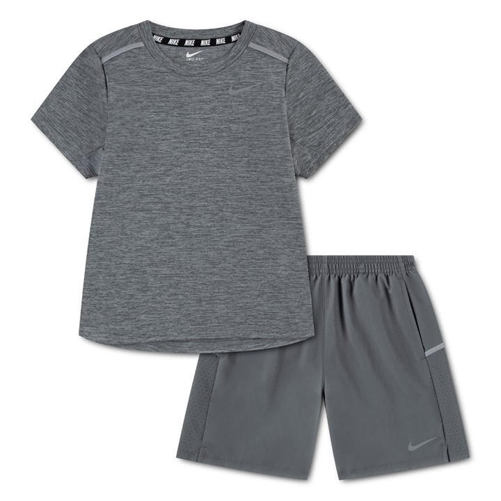 Nike  Kids Grey ' T-Shirt in Size 3 - 4 Years, Sports Direct