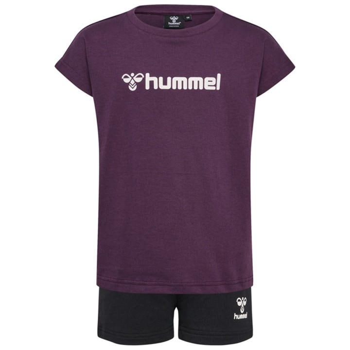 Hummel Girls Red Kids' Nova T-Shirt in Size S, Sports Direct
