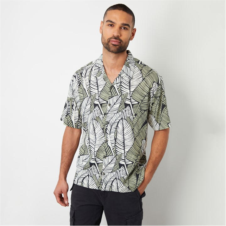 Threadbare Men's Black Leaf Print Revere Collar Short Sleeve Shirt in Size M, Sports Direct