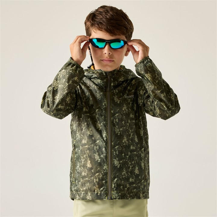 Regatta  Kids Lisaglincamo Kids Printed Lever Ii Waterproof Isolite Jacket in Size 7 - 8 Years, Sports Direct