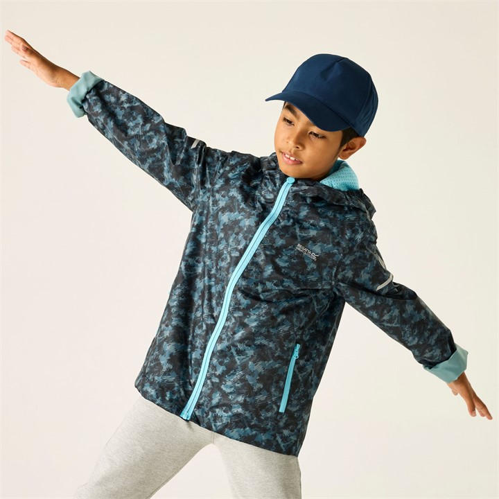 Regatta  Kids Chiblusccamo Kids Printed Lever Ii Waterproof Isolite Jacket in Size 5 - 6 Years, Sports Direct