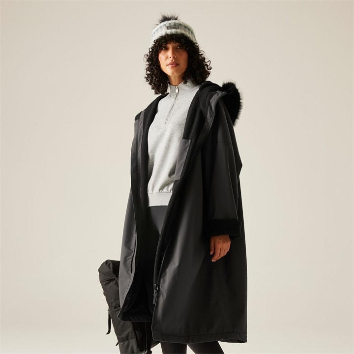 Regatta (S/M, Ash) Adults Outdoor Waterproof Changing Robe Pro - Image 4