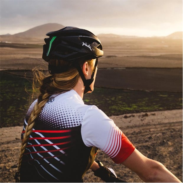 Juoda/Raudona - Bicycle Line - Women's Edera MTB Short Sleeve UPF 30+ Loose Fit Short Sleeve Cycling Jersey