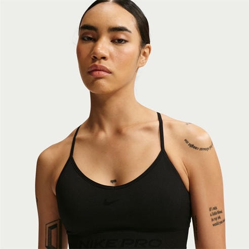 Nike - Women's Medium Impact Non Wired Sports Bra