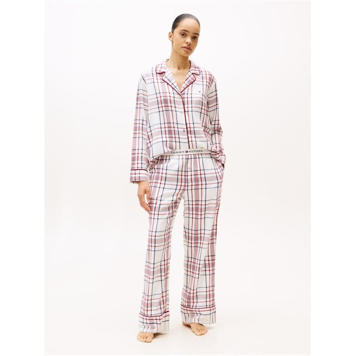 Tommy Hilfiger Women's White Long Sleeve Pyjama Set in Size 16, Sports Direct