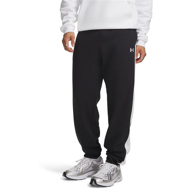 Under Armour Men's Black Performance Fleece Tracksuit Bottom in Size L, Sports Direct