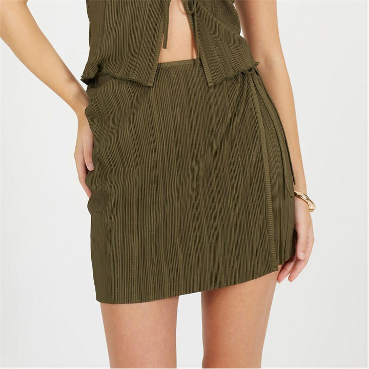 Brave Soul Women's Green Side Tie Plisse Mini Skirt in Size 14, Sports Direct