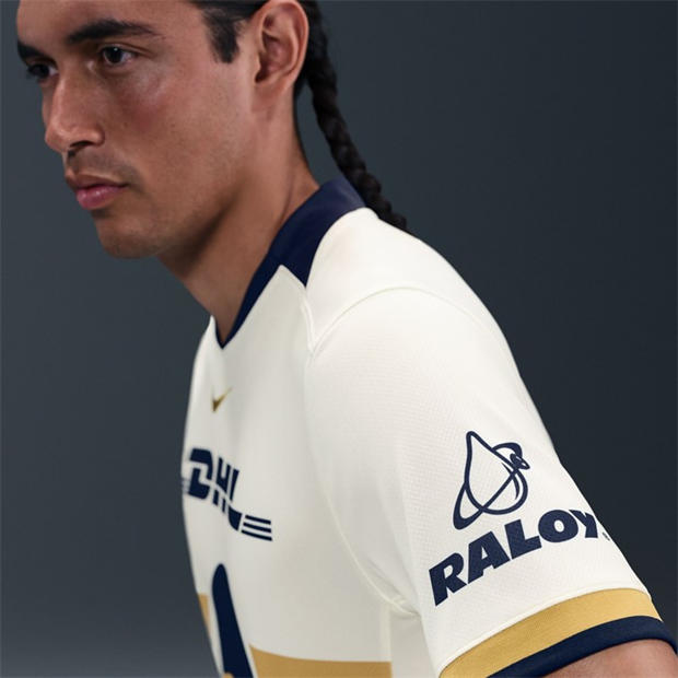 Żagiel/Złoto - Nike - Pumas UNAM Home Shirt 2025 2026 Adults