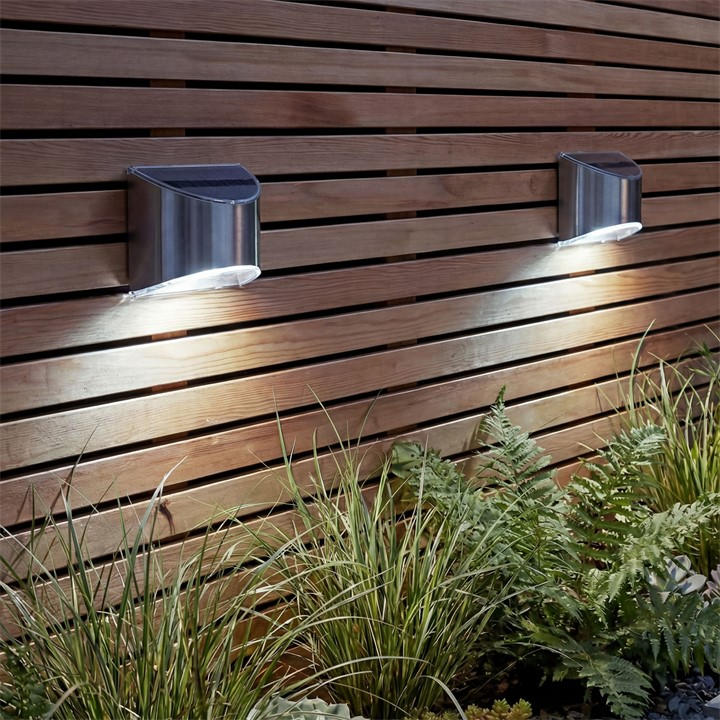 Streetwize  Silver Lucent Solar Fence Lights (Pack Of 2), Sports Direct