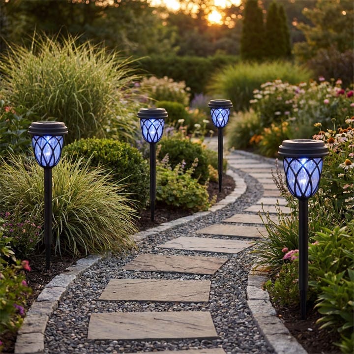 Streetwize  Black Solar Pathway Stake Lights (Pack Of 4), Sports Direct