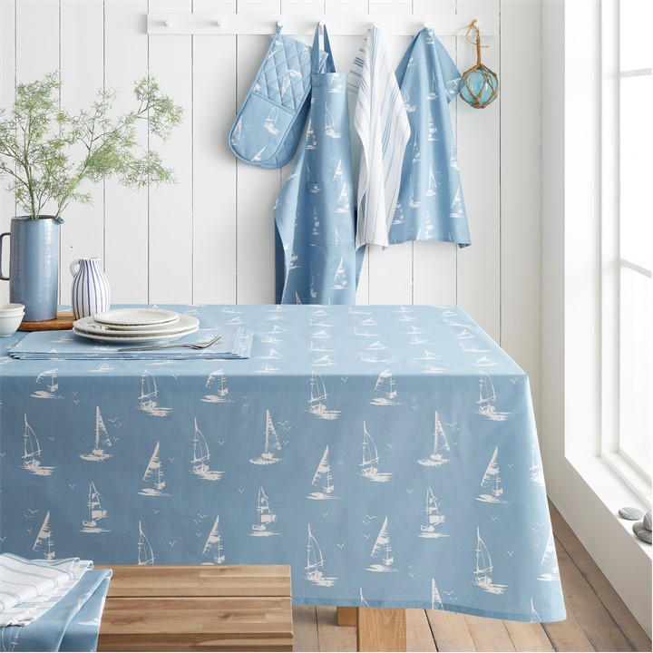 Catherine Lansfield Unisex Blue Salcombe Boats Cotton Dining Table Table Cloth - Image 5