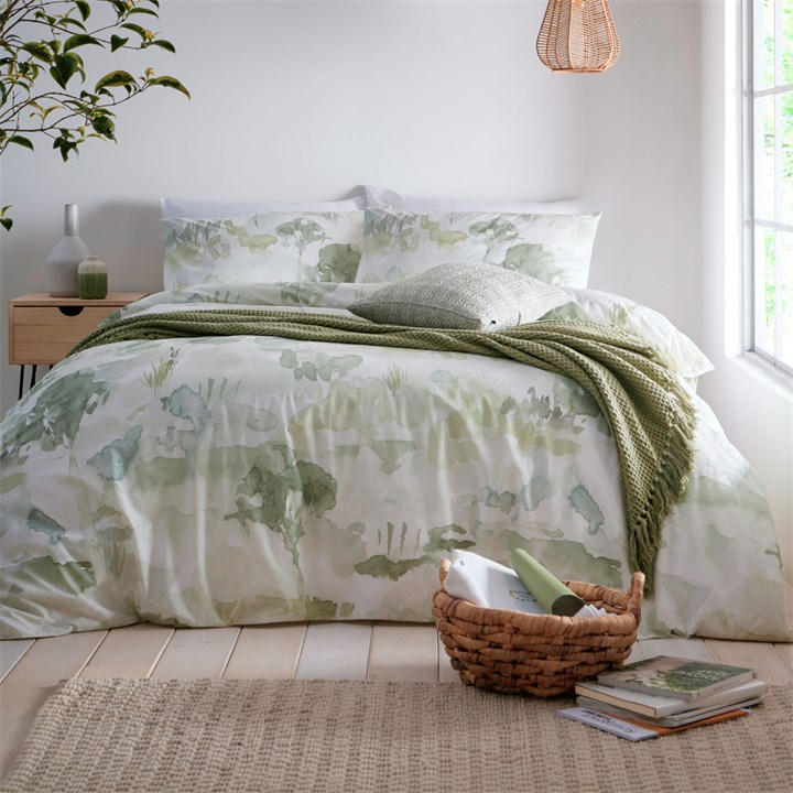 Appletree Loft  Green Edale Cotton Duvet Cover Set in Size Superking, Sports Direct