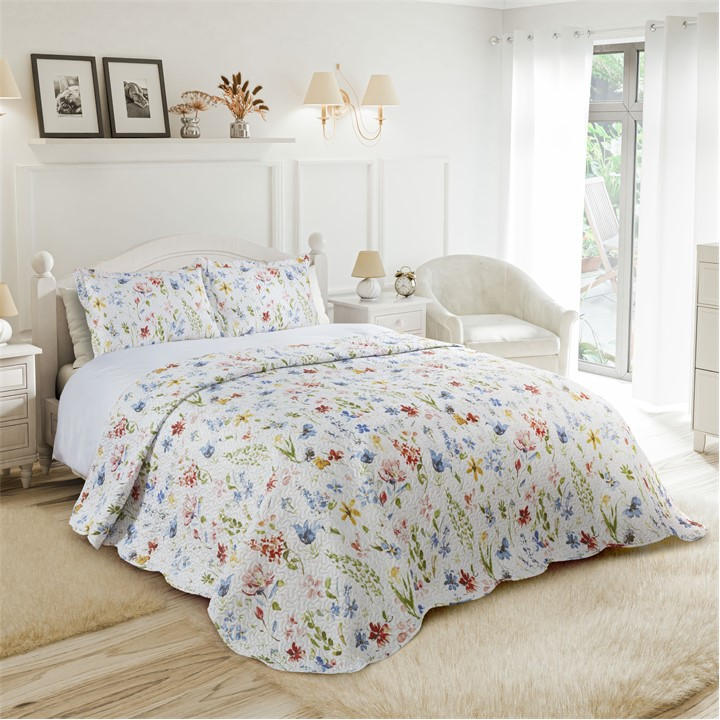 Emma Barclay   Bedspread Set Patchwork Quilted Meadow in Size Double, Sports Direct