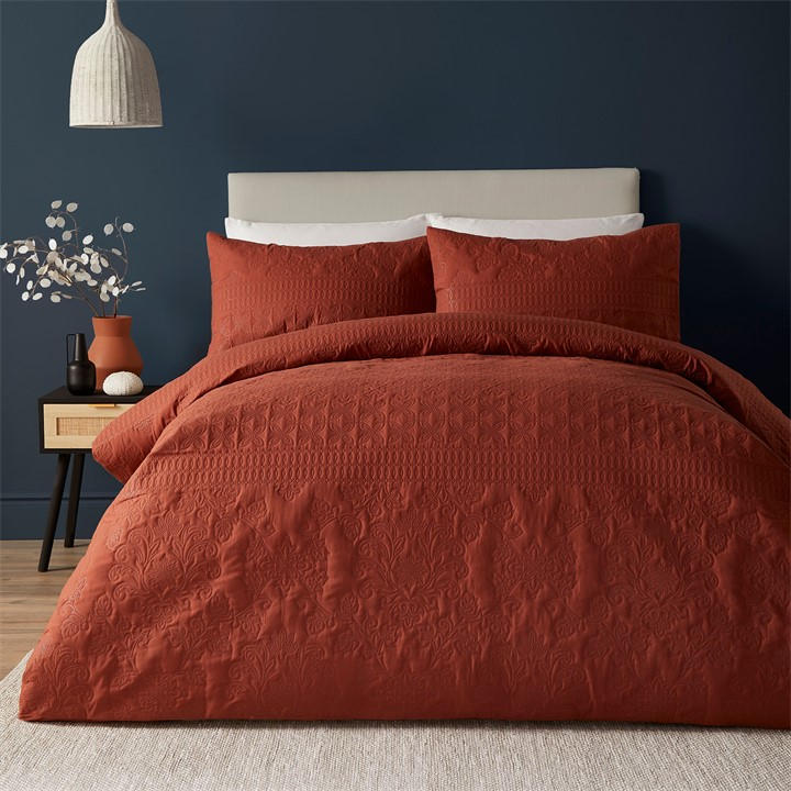 Serene Home  Brown Avery Stripe Duvet Cover Set In Terracotta in Size Single, Sports Direct