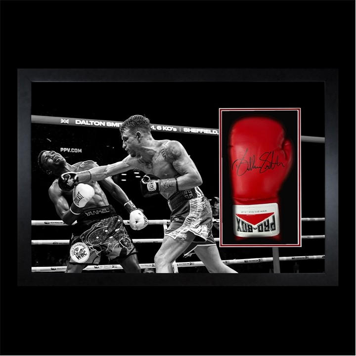 The Fan Cave  Red Dalton Smith Signed Glove Display Ii in Size 690x480mm, Sports Direct