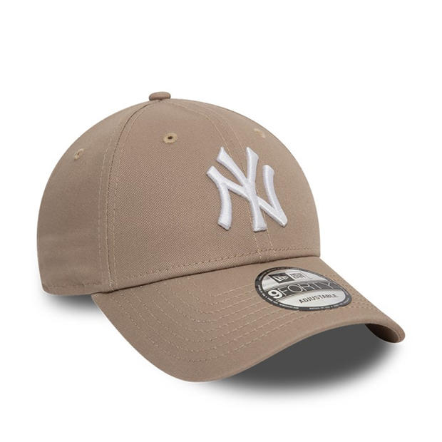 NY Pastel Brown / White - New Era - 9FORTY Adjustable Cap