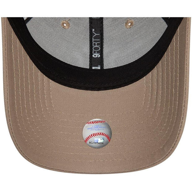 NY Pastel Brown / White - New Era - 9FORTY Adjustable Cap