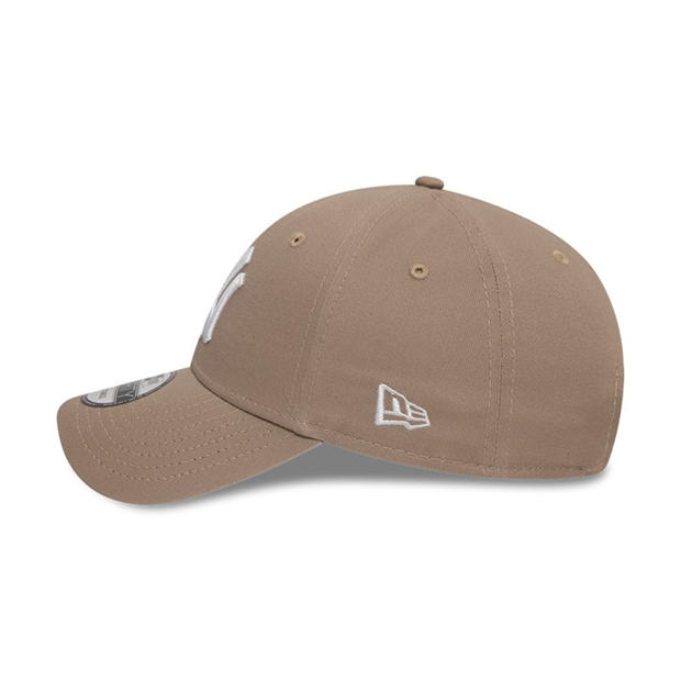 NY Pastel Brown / White - New Era - 9FORTY Adjustable Cap