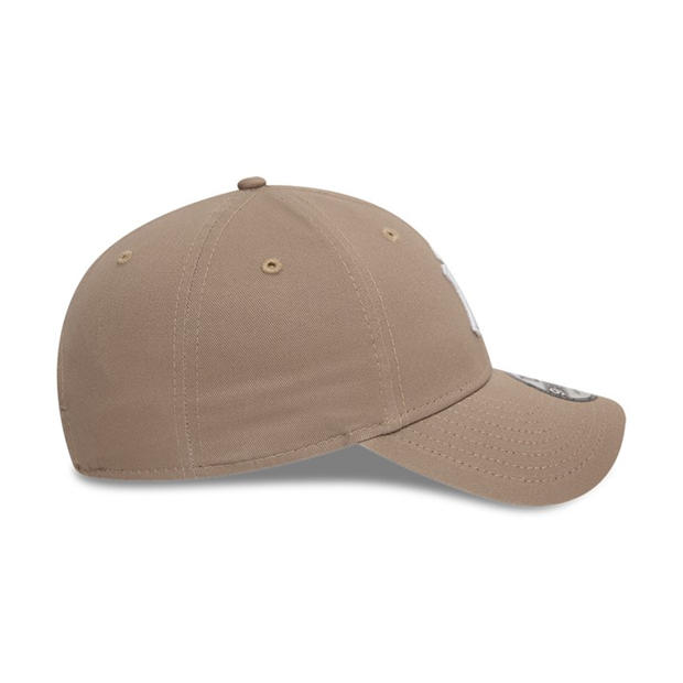 NY Pastel Brown / White - New Era - 9FORTY Adjustable Cap