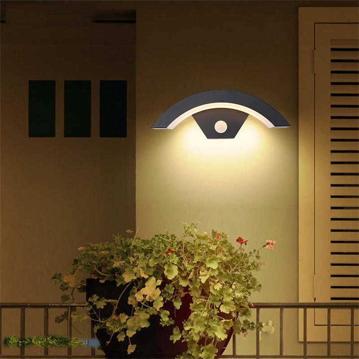 Breeins  Black Led Curved Induction Wall Light For Outdoor, Sports Direct