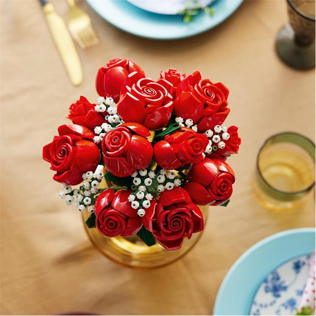 Многоформатен и универсален - LEGO - Botanical Collection 10328 Bouquet Of Roses