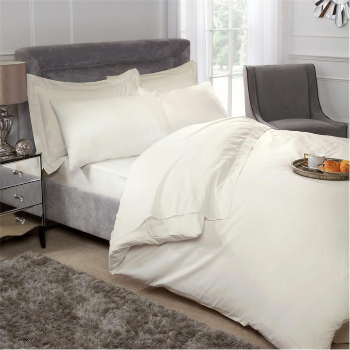Emma Barclay  Cream Egyptian Cotton Duvet Cover - 200 Thread Count in Size King, Sports Direct