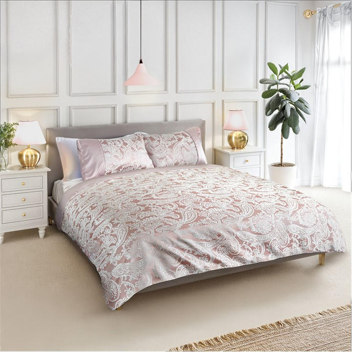 Emma Barclay  Pink Duvet Set Embellished Jacquard Duchess in Size Double, Sports Direct