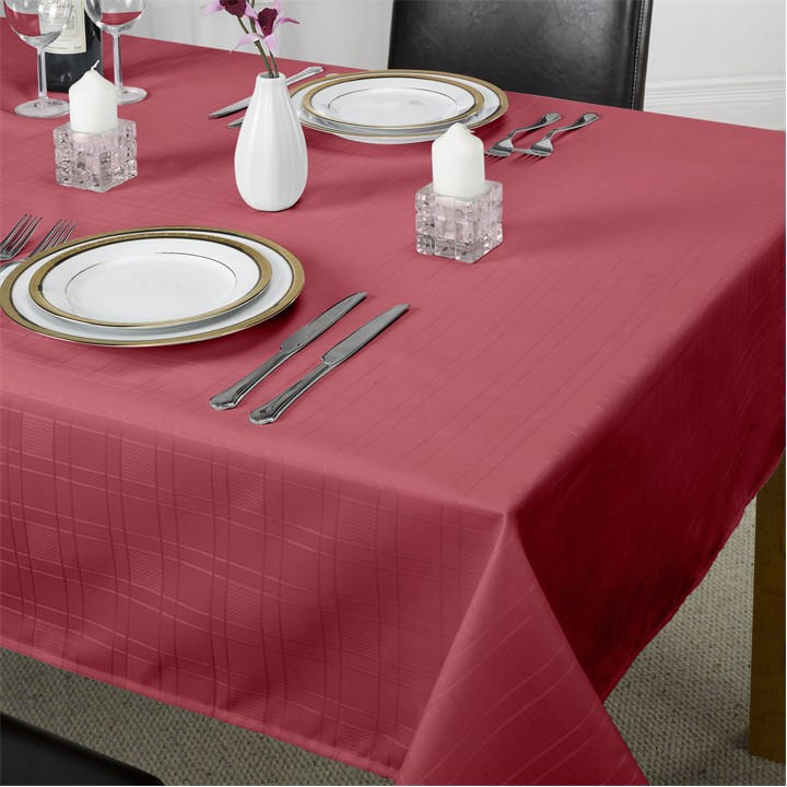 Emma Barclay  Red Jacquard Tablecloth Soft Polyester Chequers in Size 152x213cm, Sports Direct