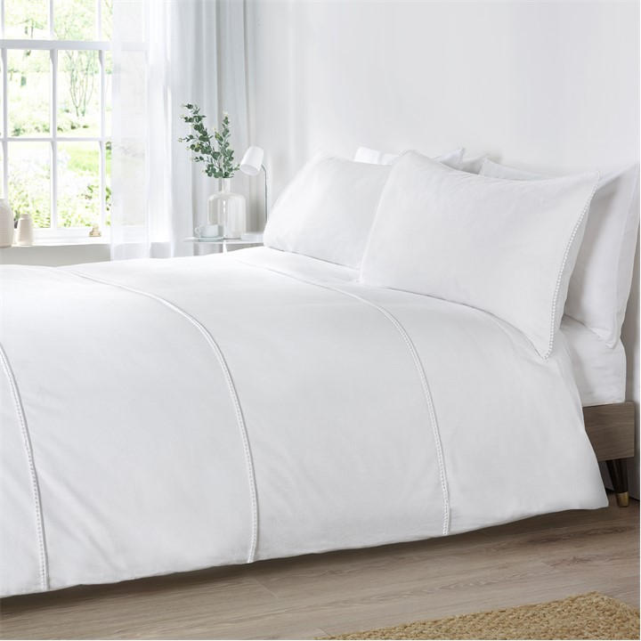 Catherine Lansfield  White Brushed Pom Pom Cotton Duvet Cover Set in Size Double, Sports Direct