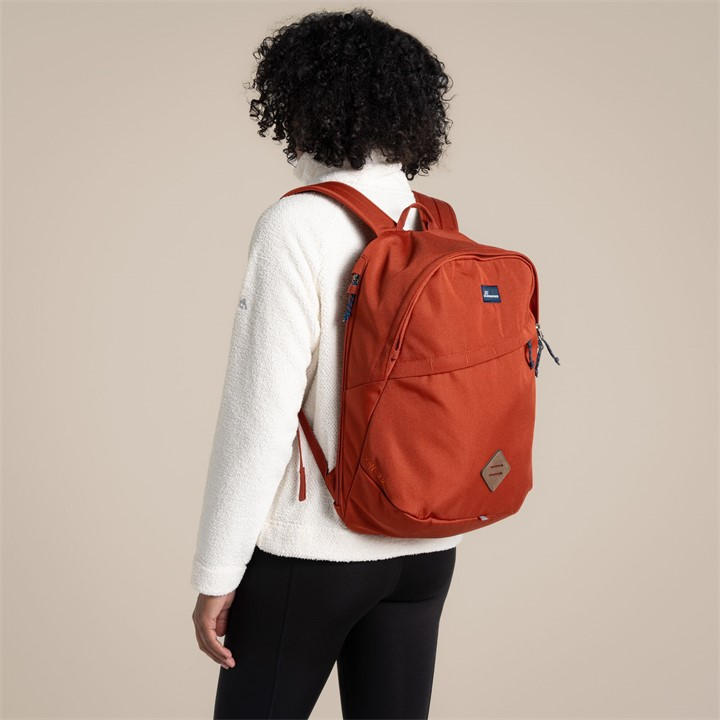 Craghoppers  Red 22-Litre Kiwi Ii Water-Repellent Back Pack in Size Single, Sports Direct