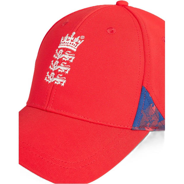 High Risk Red - Castore - Baseball Cap