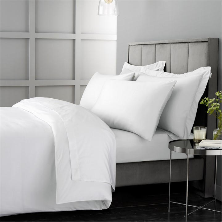 Bianca White 400 Thread Count Cotton Sateen Duvet Cover Set in Size Single, Sports Direct - Image 4
