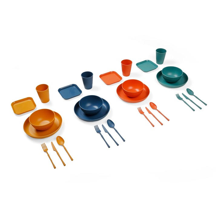 Regatta   4 Person 28-Piece Lightweight Picnic Set, Sports Direct