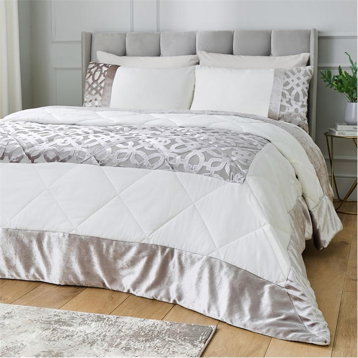 Catherine Lansfield  Beige Lattice Cut Velvet Quilted Bedspread in Size 220x230 cm, Sports Direct