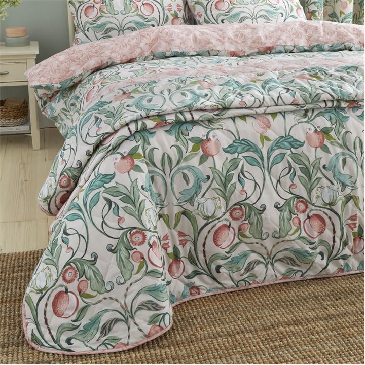 Catherine Lansfield Unisex Natural Clarence Floral Reversible 220X230cm Quilted Bedspread In - Image 5