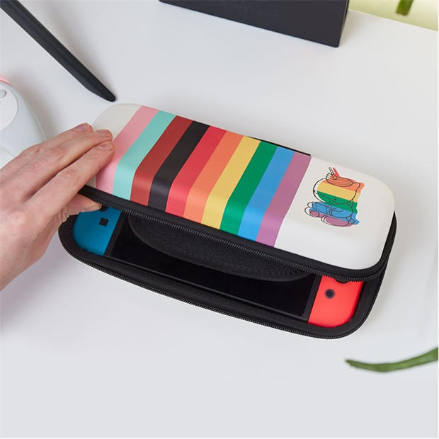 Nintendo Switch - Numskull - Rainbow Switch Case