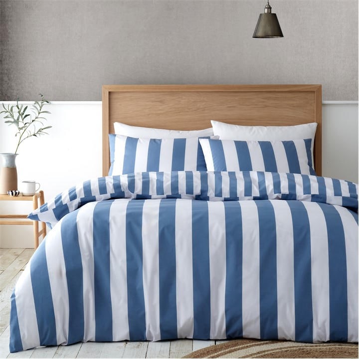 Catherine Lansfield Unisex Blue Stripe Reversible Duvet Cover Set Single