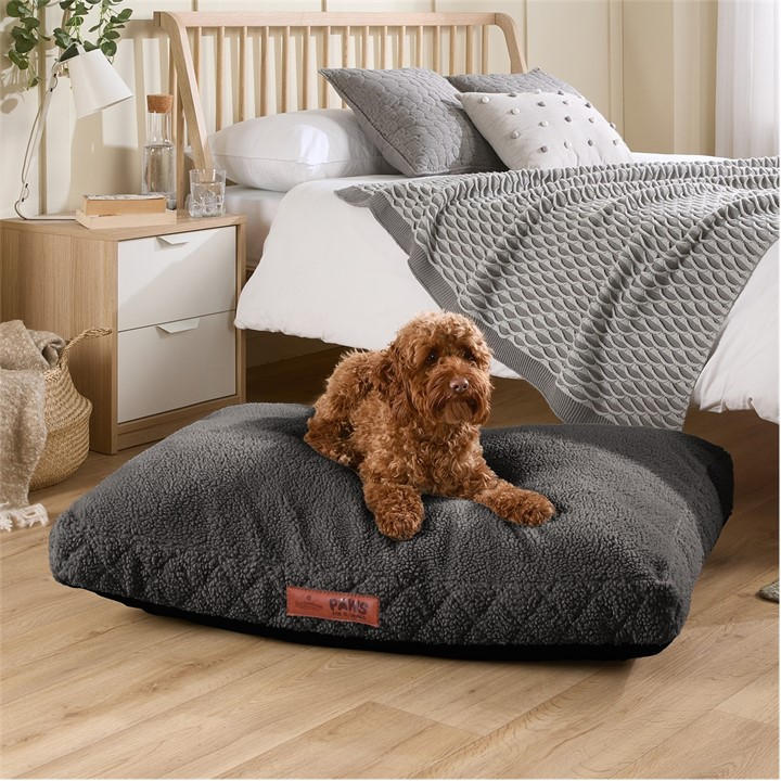 Slumberdown  Black Paws For Slumber Sherpa Pet Bed Charcoal in Size S, Sports Direct