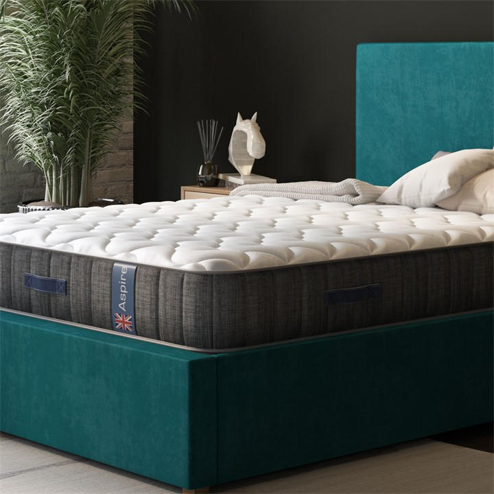 Aspire  White Medium Comfort Hybrid Pocket Mattress in Size Double, Sports Direct