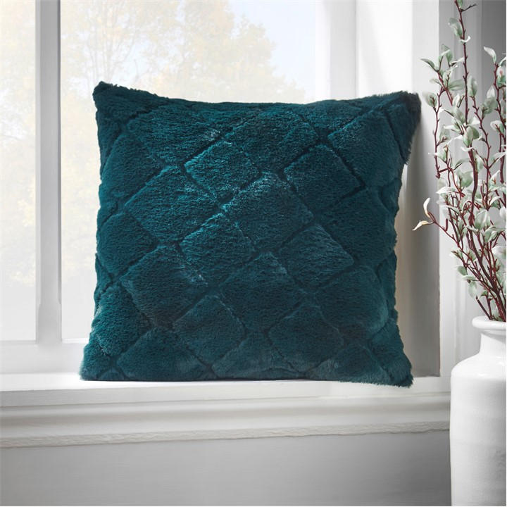Catherine Lansfield  Green Cosy Diamond Faux Fur Cuddle Cushion Back Rest in Size 43, Sports Direct