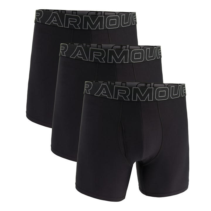Under Armour Men' Black Performance Tech Boxers in Size S, Sports Direct