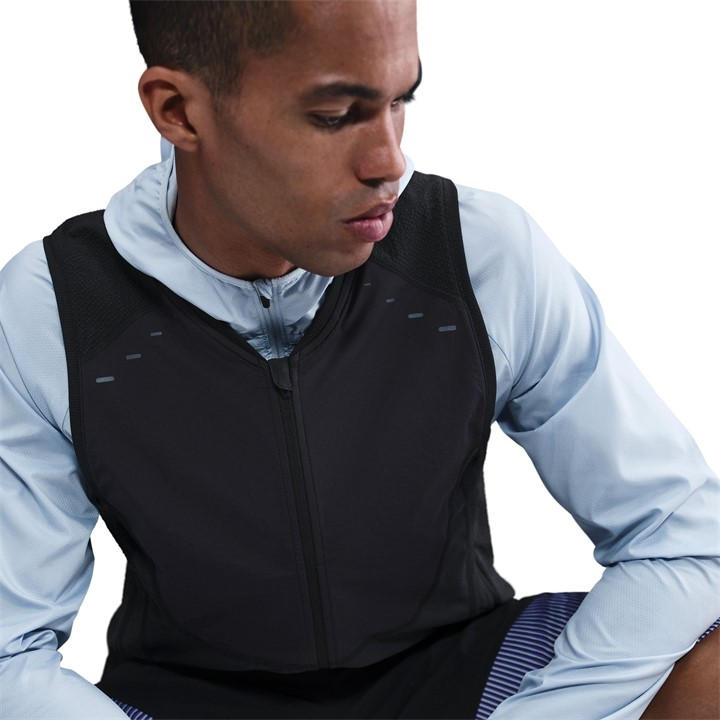 Nike Men's Black Dfadv Run Vest Sn54 in Size M, Sports Direct