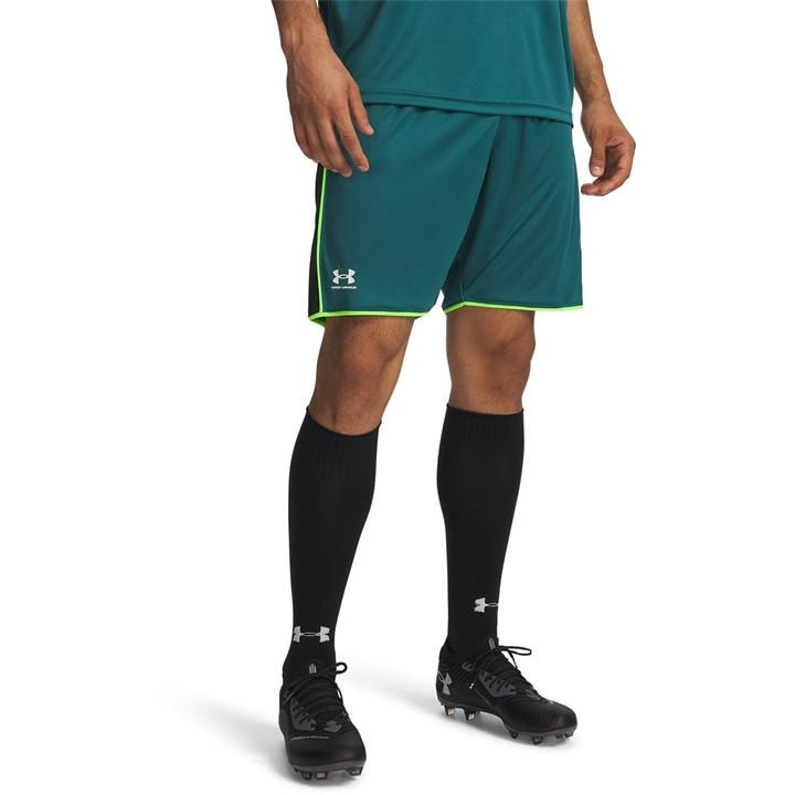 Under Armour Men' Green Football Shorts in Size S, Sports Direct