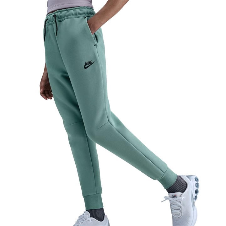 Nike Girls Grey G Nsw Tch Flc J in Size 13 - 14 Years, Sports Direct