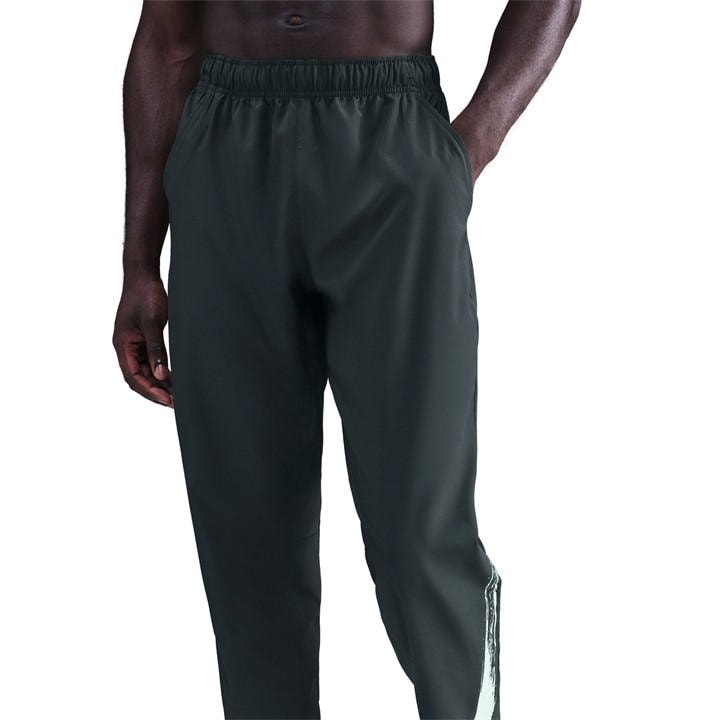 Nike Men' Green Form Training Tracksuit Bottoms in Size S, Sports Direct