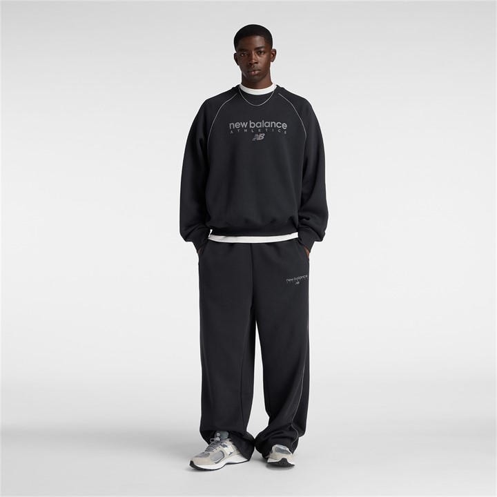 New Balance Men's Black Crew Sweatshirt in Size L, Sports Direct