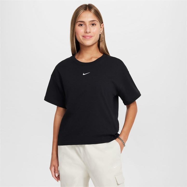 Nike Girls Black Sportswear Big Kids' (S') T-Shirt in Size 13 - 14 Years, Sports Direct